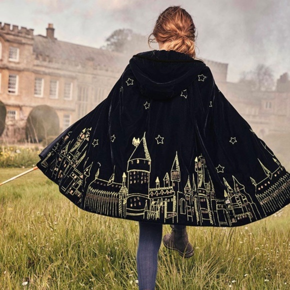 HTF Harry Potter Mini Boden Velvet cape - size small (3-5 years old) - Picture 1 of 4